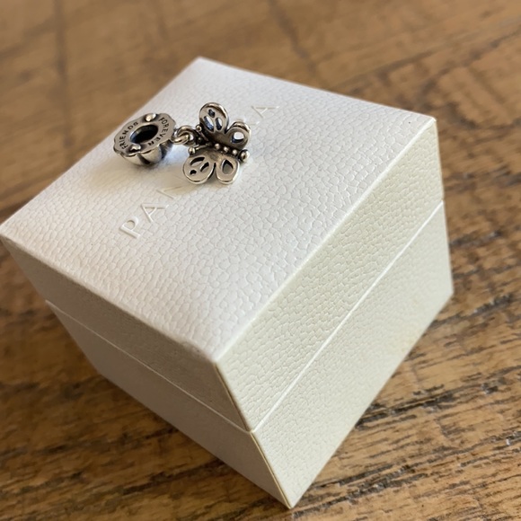 Authentic PANDORA BEST FRIENDS FOREVER BUTTERFLY - Picture 2 of 5
